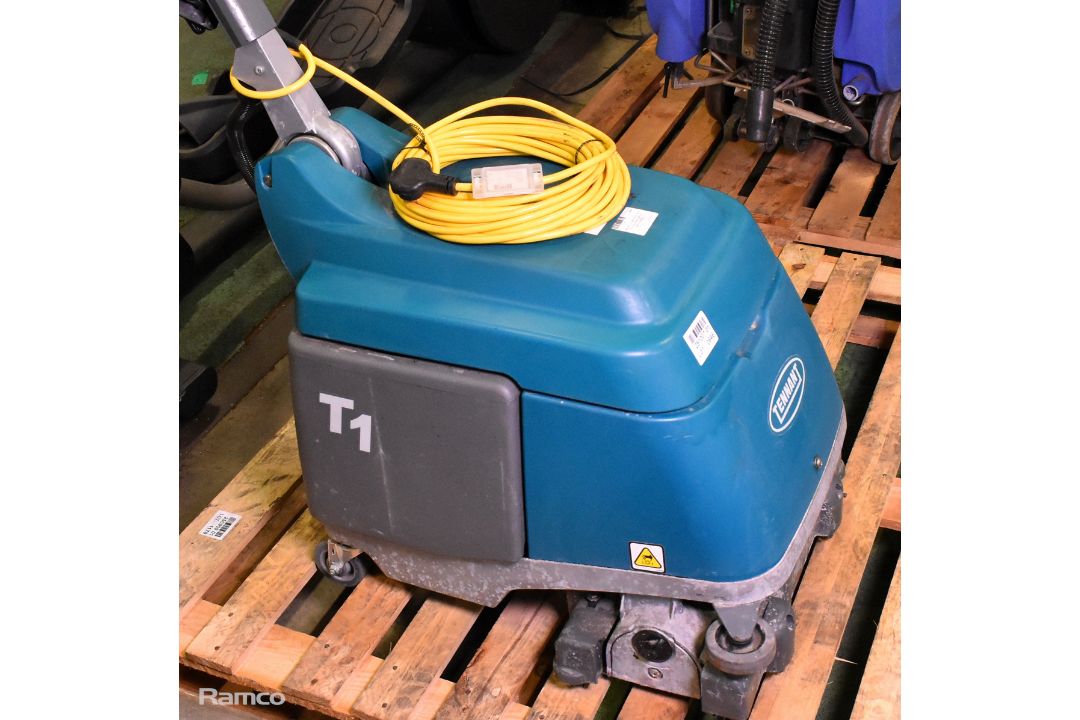 Tennant T1 walk behind micro floor scrubber - 380mm working width - Image 3 of 9