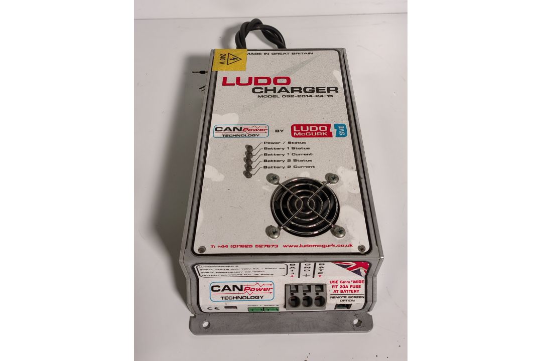 Fire & rescue accessories - hand backpack sprayer, scangrip lights, Ludo charger and more - Image 7 of 9