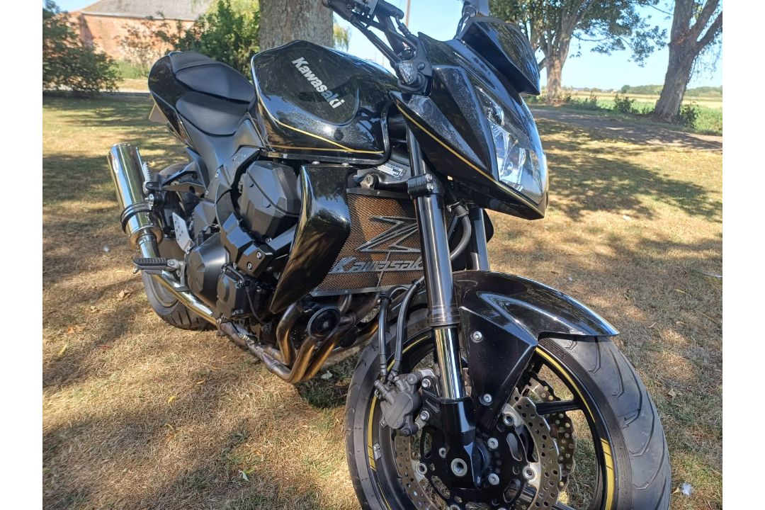 2011 Kawasaki Z750 motorbike - just over 19,000 miles - full details in the description - Image 2 of 16