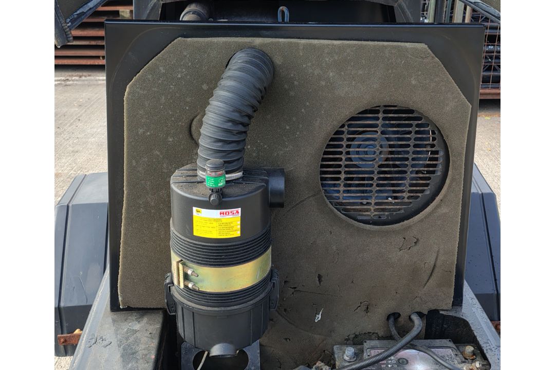 Mosa TS 415 VSX/EL-BC engine driven welder - Year: 2005 - 185 hours - W 980 x L 3160 x H 1300mm - Image 25 of 39