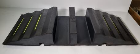 10x HR-4 Rubber 2 channel hose ramps - W 830 x D 360 x H 100mm - 16kg