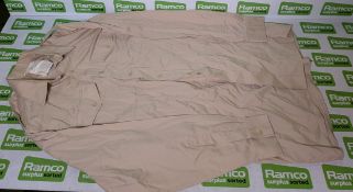 Various types of ex-military clothing - 191kg - may require repair or be as spares - see pictures