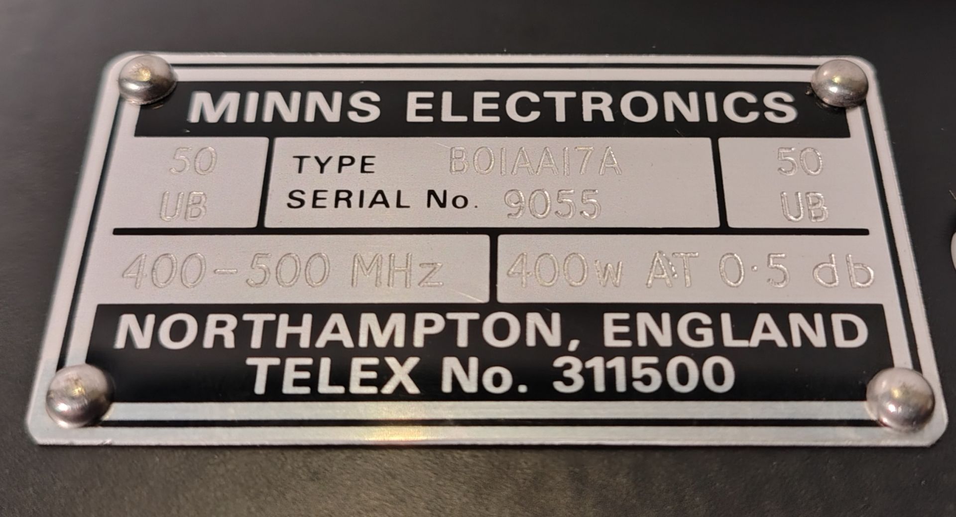 Minns Electronics B01AA17A UHF bandpass filter - 400 - 500 MHz - Serial No: 9055 - Image 5 of 5