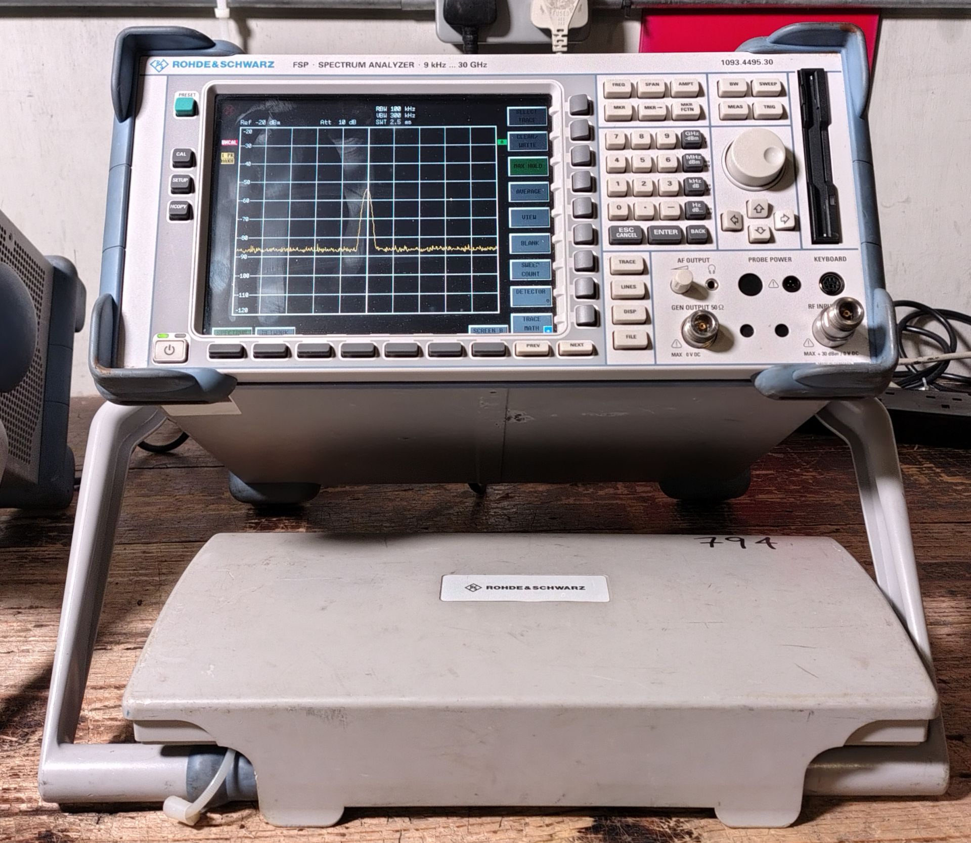 Rohde & Schwarz FSP spectrum analyzer - 9 kHz - 30 GHz - Serial No: 100504 - W 450 x D 530 x H 200mm - Image 2 of 8