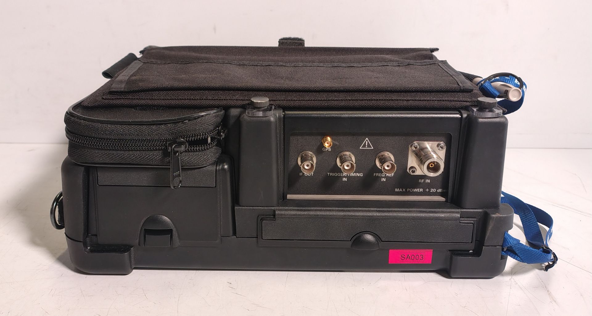 Tektronix SA 2600 spectrum analyzer in transport/storage case - 6.2 GHz - Serial No: B010115 - Image 4 of 8