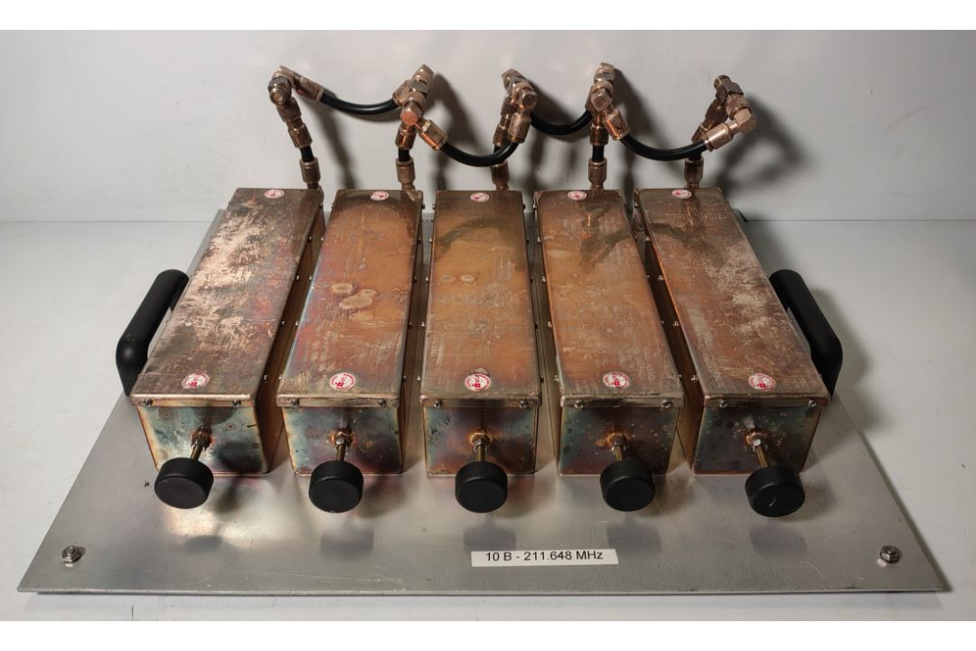 Aerial Facilities Limited 02-005401 DAB test filter - Serial No: 89189 H - L 600 x W 500 x H 180mm - Image 5 of 7