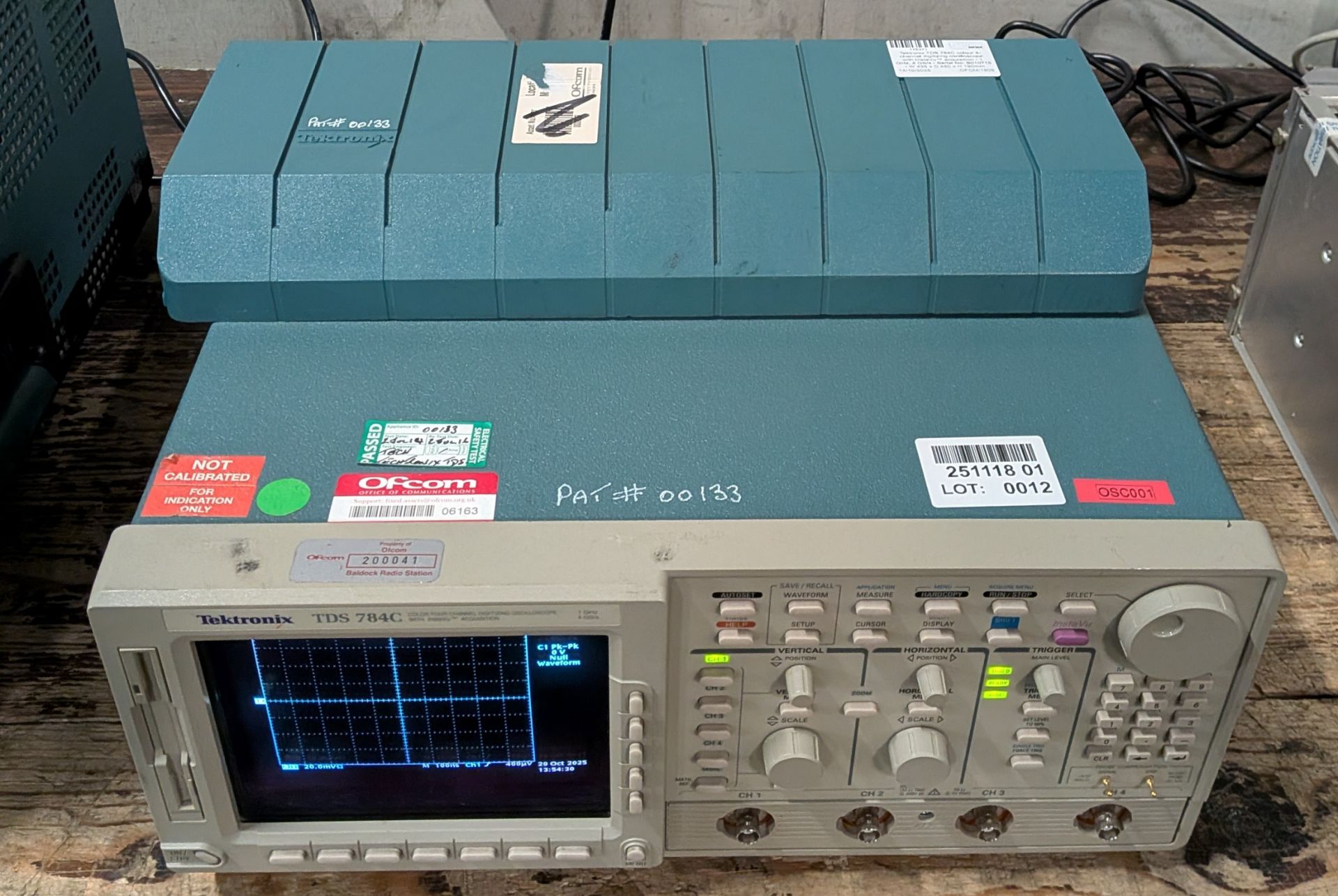 Tektronix TDS 784C colour 4-channel digitizing oscilloscope with InstaVu™ acquisition - Image 3 of 9
