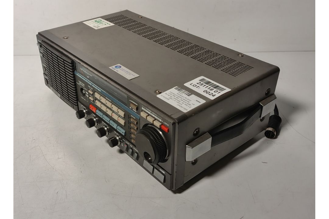 Kenwood R-2000 communications receiver - HF, VHF, FM, AM, CW and SSB - Serial No: 5050446 - Image 2 of 5