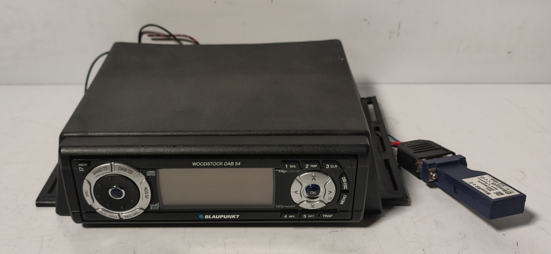 3x car stereos - 2x Mitsubishi head units and 1x Blaupunkt head unit - Image 7 of 11