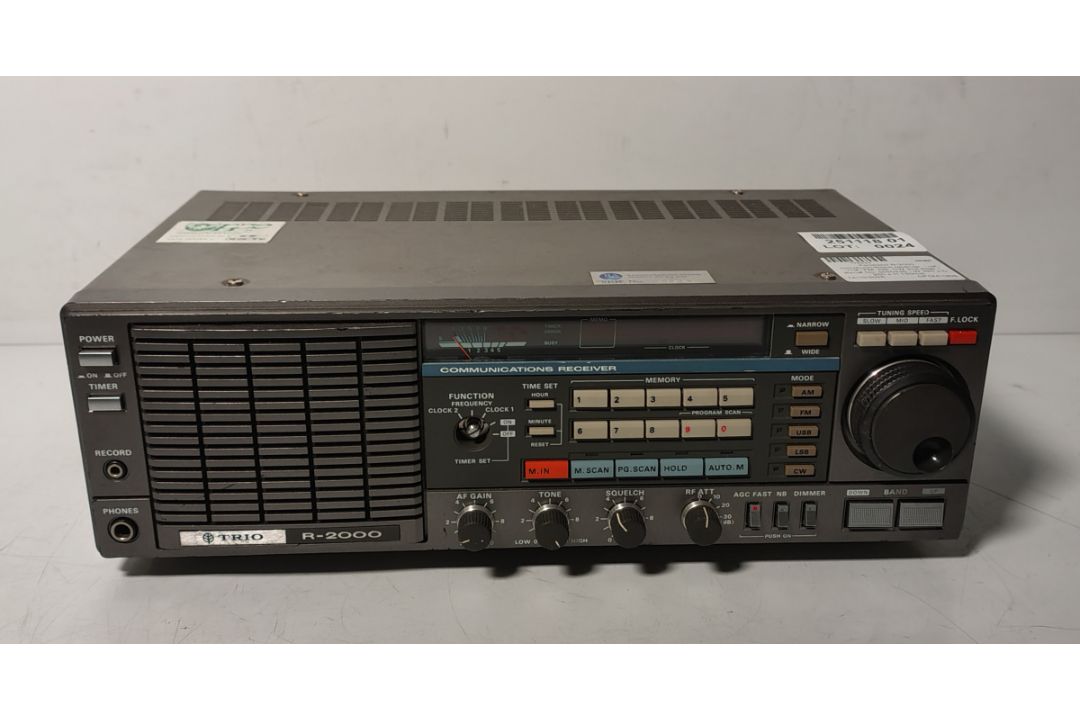 Kenwood R-2000 communications receiver - HF, VHF, FM, AM, CW and SSB - Serial No: 5050446 - Image 1 of 5