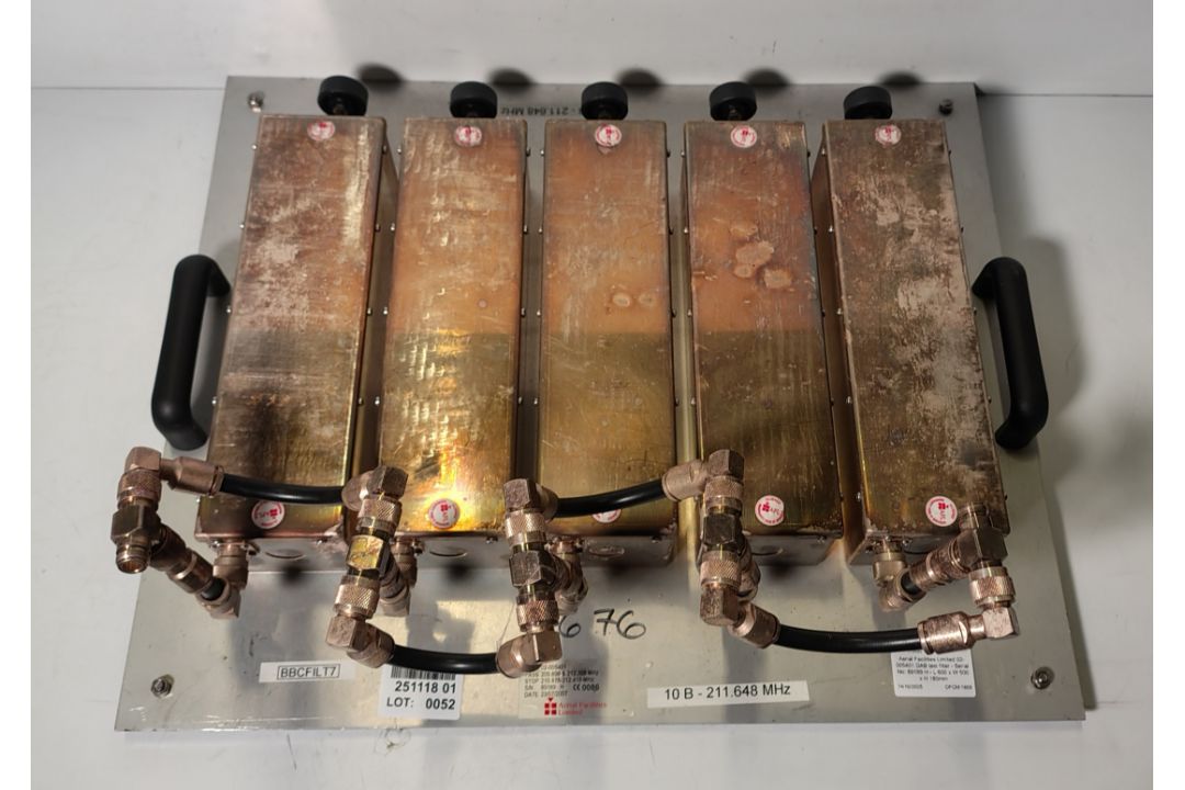 Aerial Facilities Limited 02-005401 DAB test filter - Serial No: 89189 H - L 600 x W 500 x H 180mm - Image 2 of 7