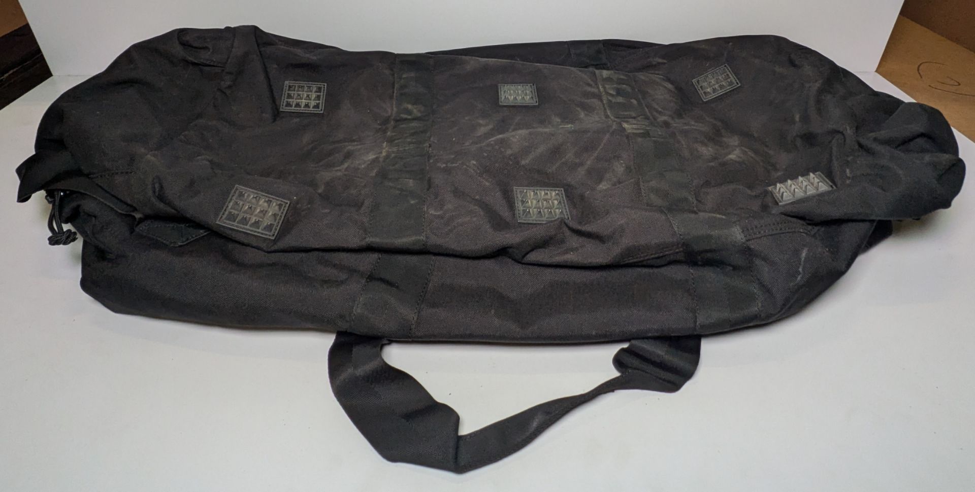 Mixed bags - rucksacks, holdalls - may require repair or be as spares - 100kg - Image 2 of 9