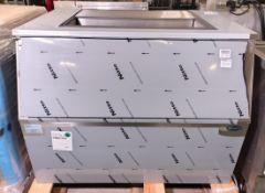 Follett E-650-44 (SF650) stainless steel ice storage bin - 299kg capacity