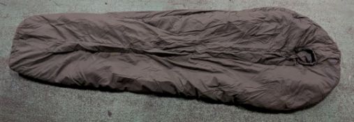 30x Medium weight sleeping bags - various types - may include arctic