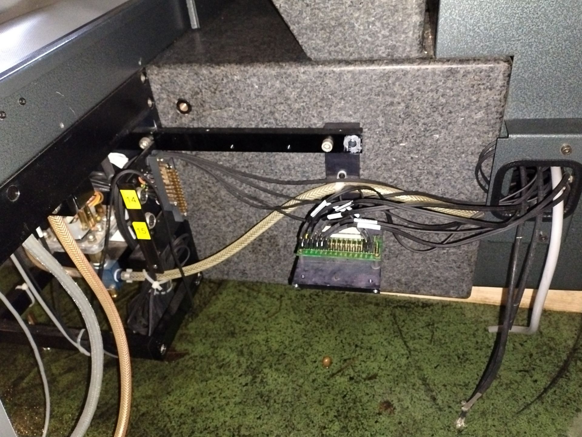 Hexagon Metrology Leitz M00-255-300 CMM measuring machine & control cabinet - 400V - 50/60Hz - Image 4 of 24