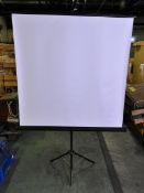 Projector screen with stand - W 200 x D 100 x H 1390mm