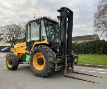 JCB 926 2.6 tonne rough terrain forklift - Year: 2016 - 2325 hours