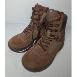 100x pairs of Grade 2 Various combat boots - may include - Magnum, YDS, Haix - mixed sizes