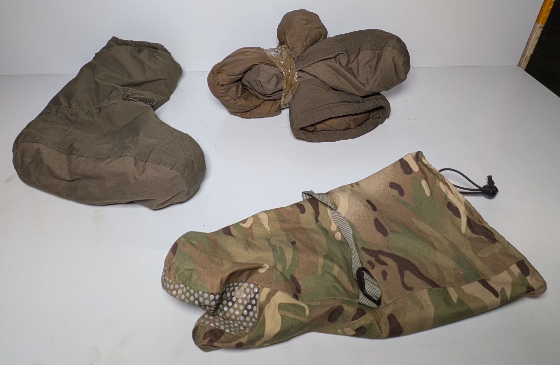 Various types of ex-military hardware and accessories - 159kg – may require repair / be incomplete - Image 6 of 9