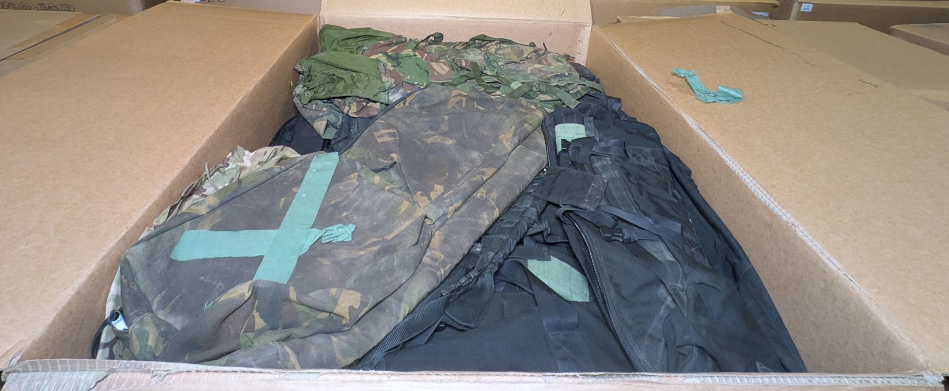 Mixed bags - rucksacks, holdalls - may require repair or be as spares - 123kg - Image 11 of 12