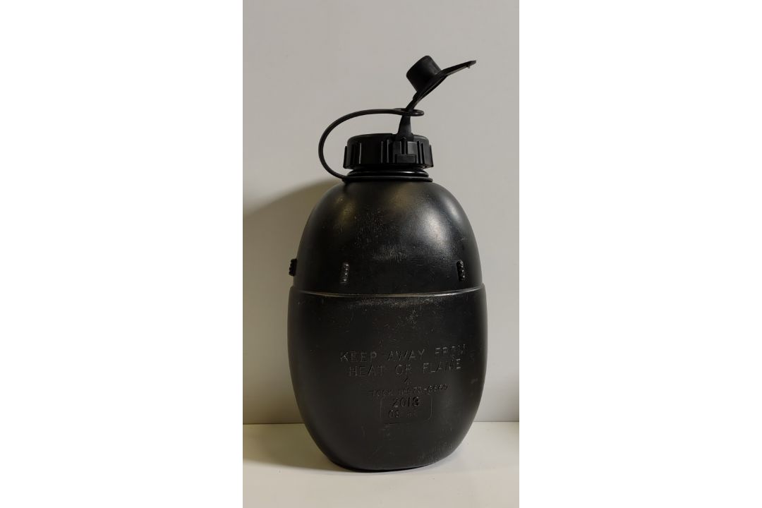 British Forces plastic water canteens - may be incomplete - triwall - 101kg - Image 3 of 13