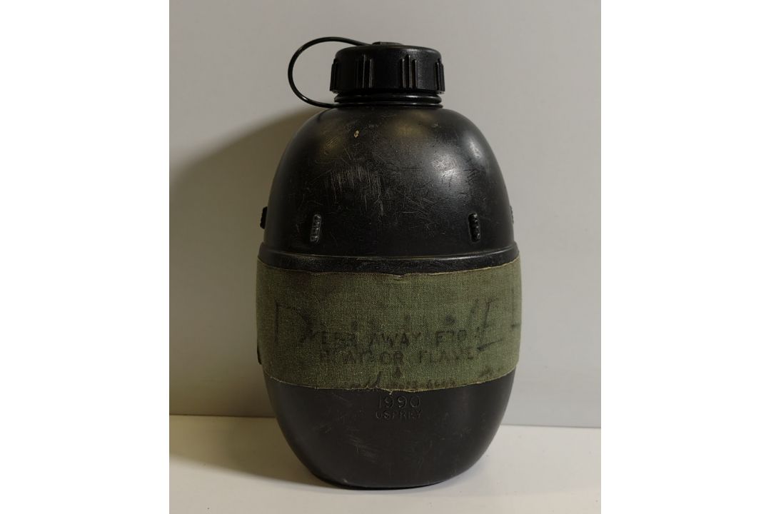 British Forces plastic water canteens - may be incomplete - triwall - 101kg - Image 9 of 13