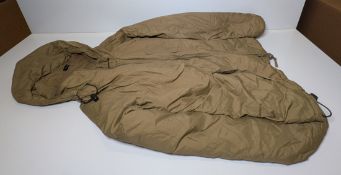 Various types of ex-military clothing - 153kg - may require repair or be as spares