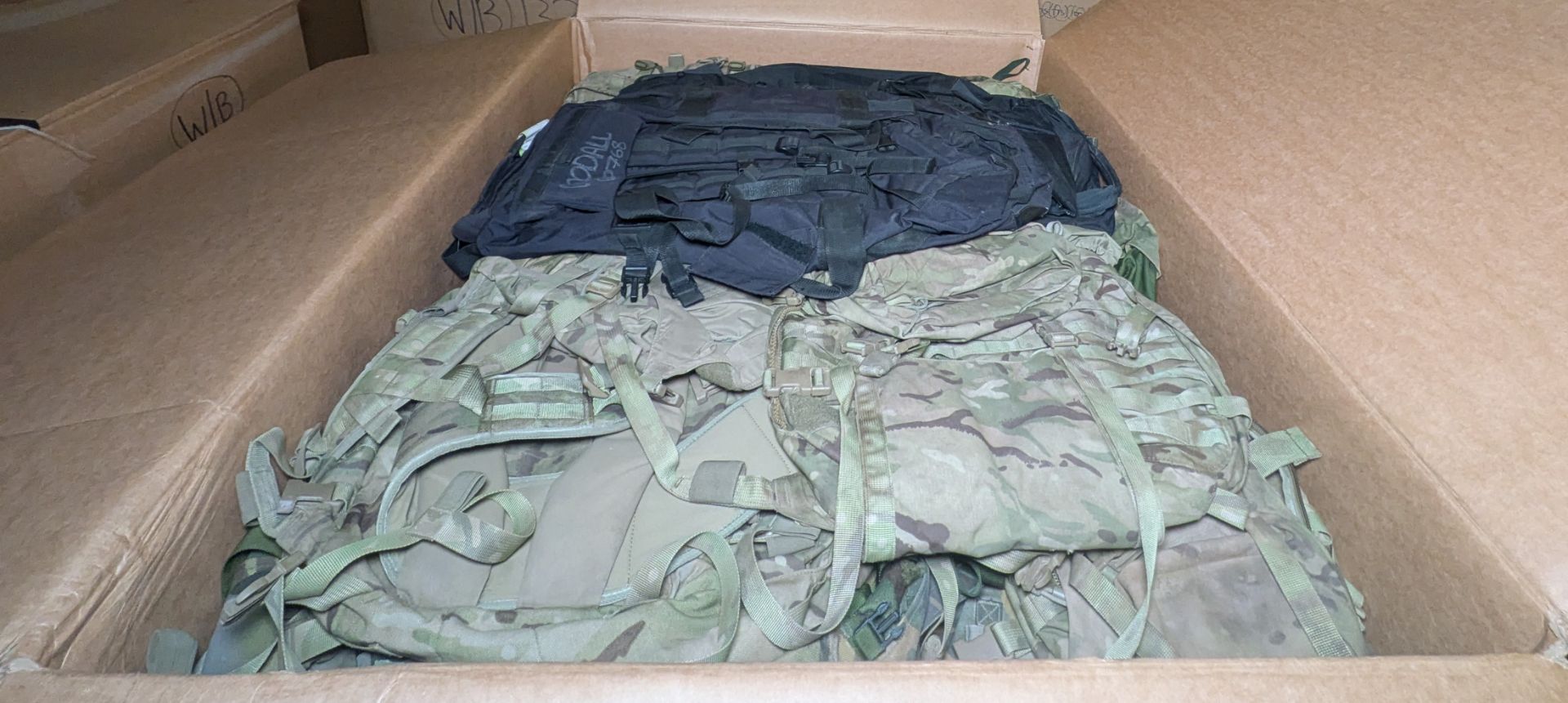 Mixed bags - rucksacks, holdalls - may require repair or be as spares - 144kg - Image 12 of 13