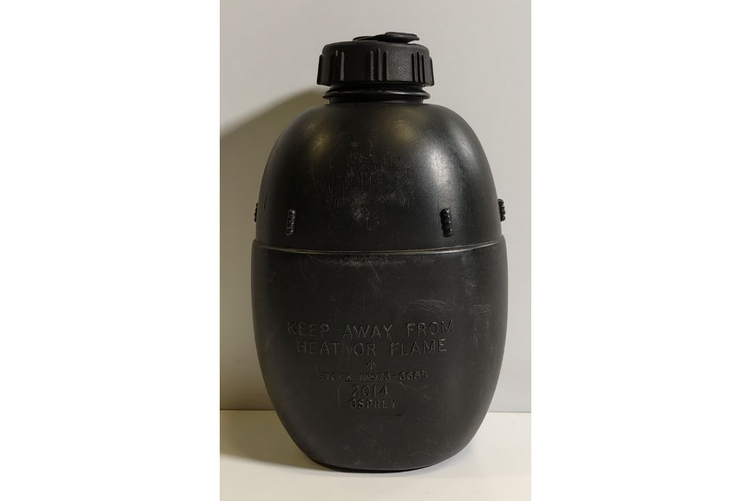 British Forces plastic water canteens - may be incomplete - triwall - 101kg - Image 12 of 13
