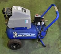 Michelin portable air compressor - max pressure: 116 PSI (8 BAR)