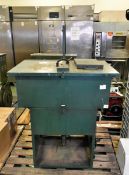 Univar DSI 69001 parts washer - 240V - L 900 x W 800 x H 1370mm