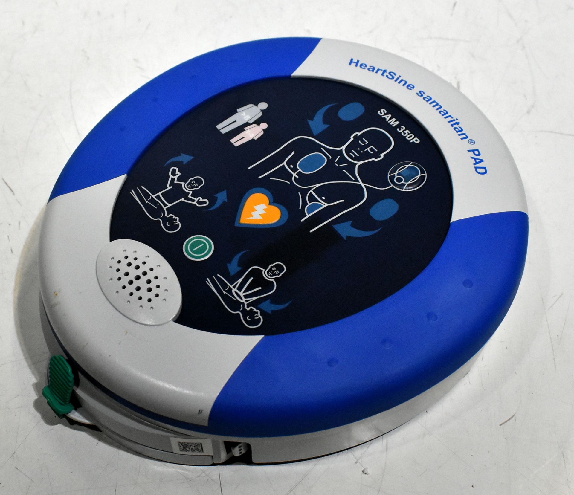 Heartsine samaritan pad defibrillator - Image 3 of 9