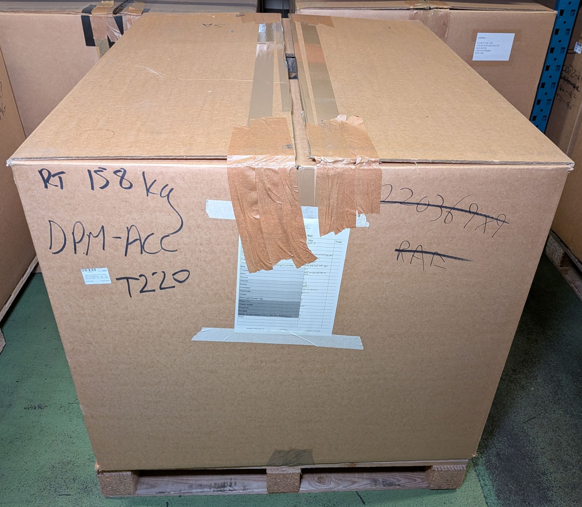 Various types of ex-military DPM accessories - 158kg – may require repair / be incomplete - Image 11 of 11