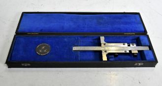Huddersfield Gauges 0667 slide depth gauge mm/inch with case