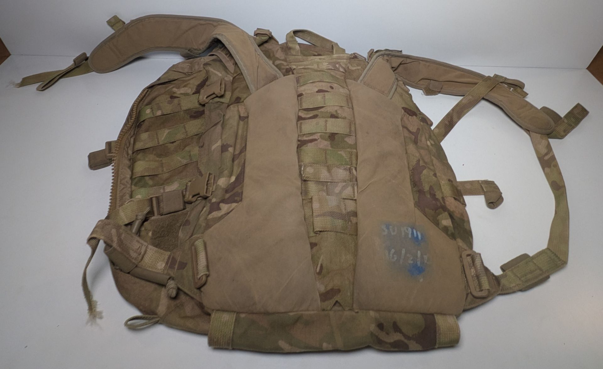 Mixed bags - rucksacks, holdalls - may require repair or be as spares - 144kg - Image 2 of 13