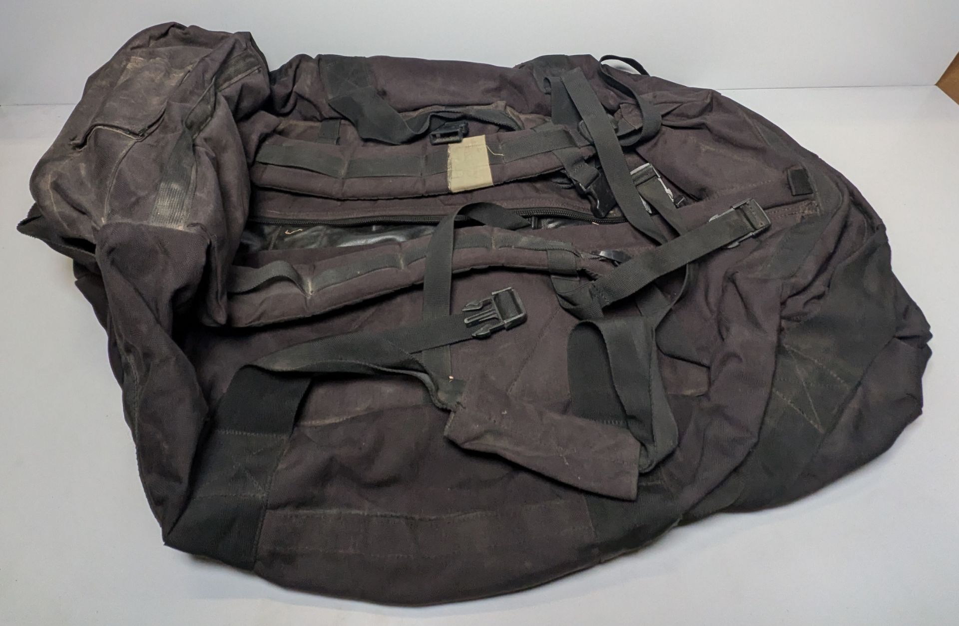 Mixed bags - rucksacks, holdalls - may require repair or be as spares - 100kg - Image 3 of 9