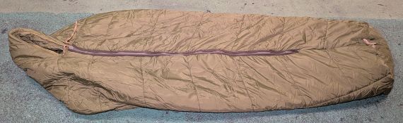 30x Medium weight sleeping bags - various types - may include arctic