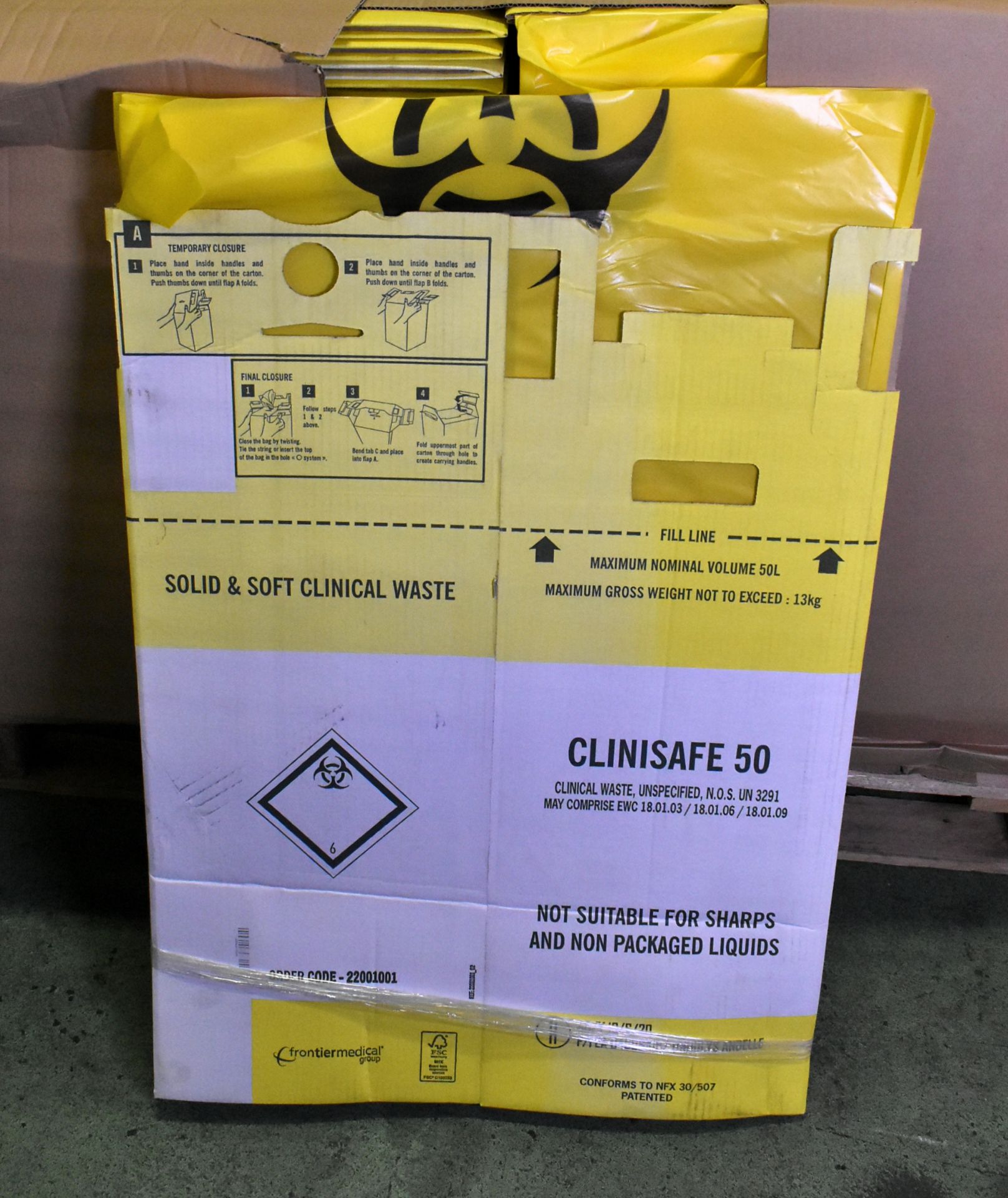 440x Clinisafe 50 solid and soft clinical waste boxes - 50L - L 290 x W 290 x H 570mm
