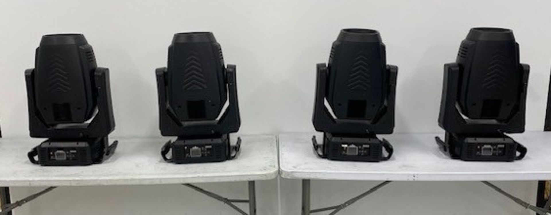 2 cases containing 4x Icon Edge. c/w omega brackets. Each case 127.2kg, 120 x 60 x 83 cm - Image 2 of 8