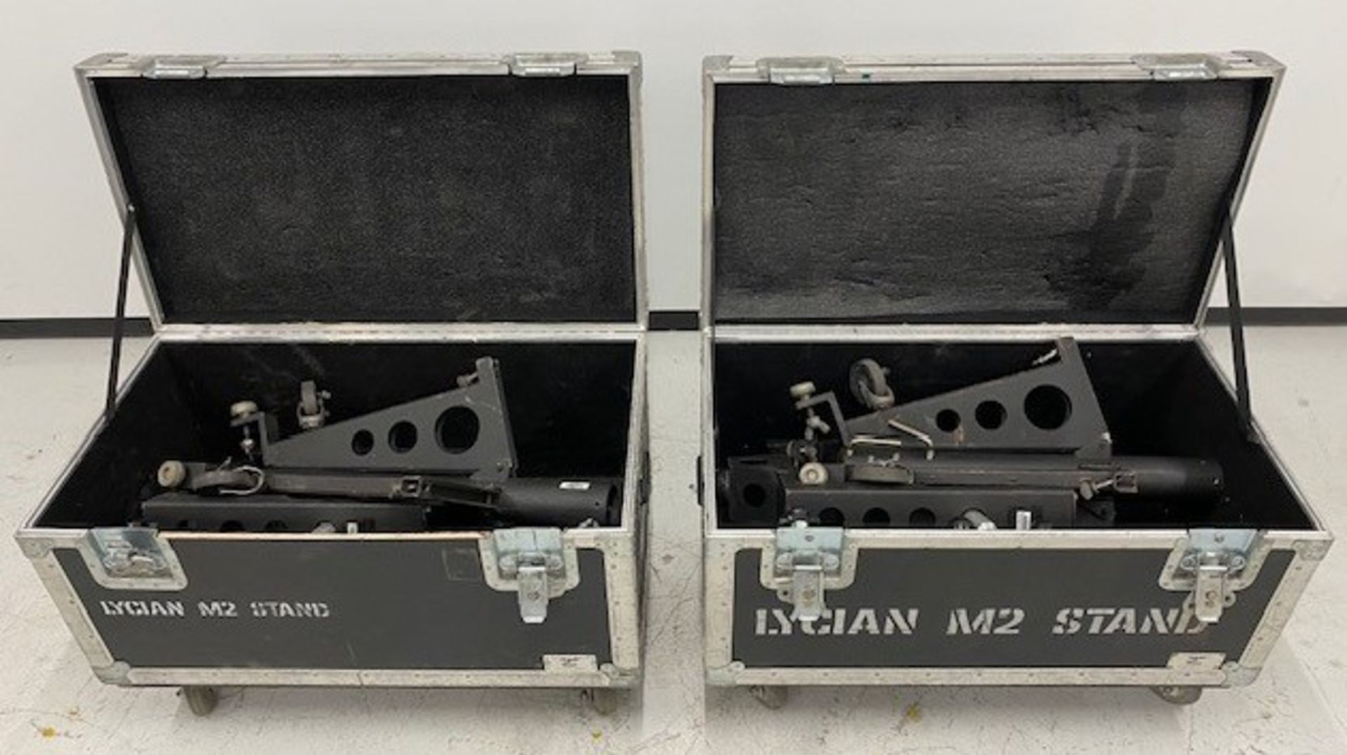 2x Lycian M2 Long Throw Followspot with electric ballast. Stand in separate case - Image 6 of 7