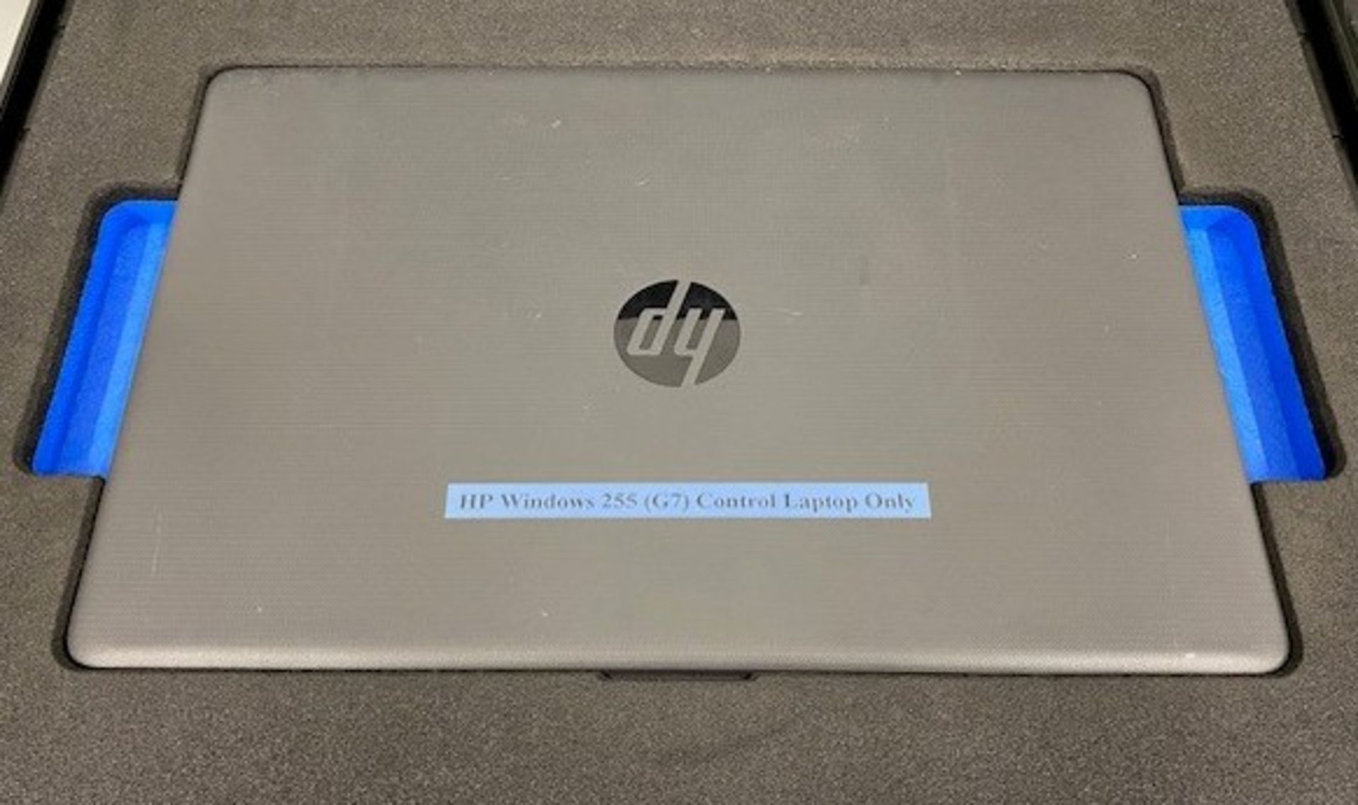 PC Laptop Bundle. 6x PC Laptop-Config Windows 10 HP 255 G7 (15"). c/w PSU and case. Each case 6.9kg - Image 3 of 5