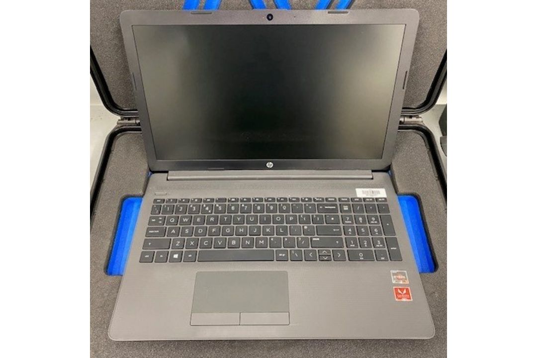 PC Laptop Bundle. 6x PC Laptop-Config Windows 10 HP 255 G7 (15"). c/w PSU and case. Each case 6.9kg - Image 5 of 5