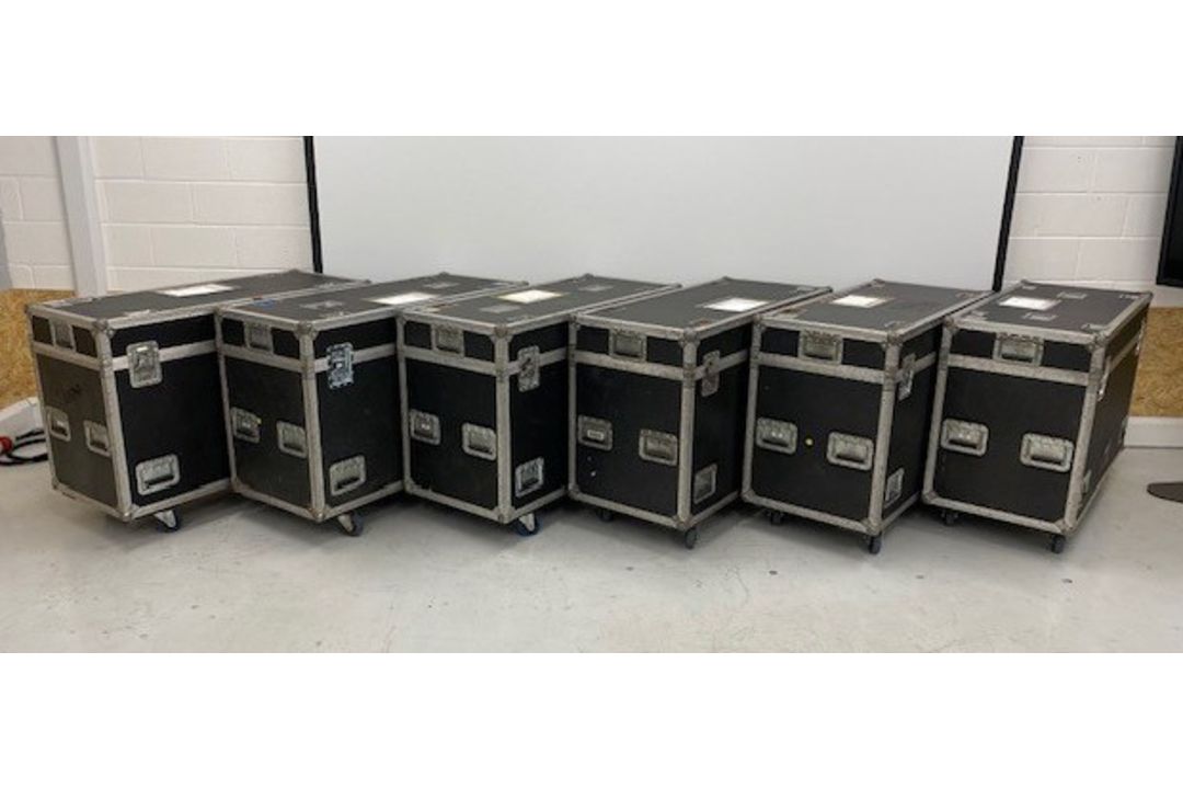 6 cases containing 12x VL-3500 Wash. c/w stippled front lens and hook rails. Each case at 176.2kg - Image 3 of 4