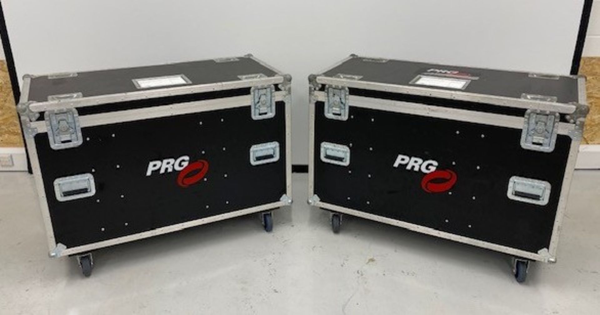 2 cases containing 8x Clay Paky Volero Wave. c/w omega brackets. Each case 148.6kg, 122 x 60 x 88 cm - Image 7 of 7