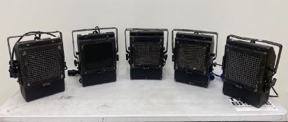 5x Blacklight Altman UV-705 240V. 2 fixtures without lamps - full details in the description