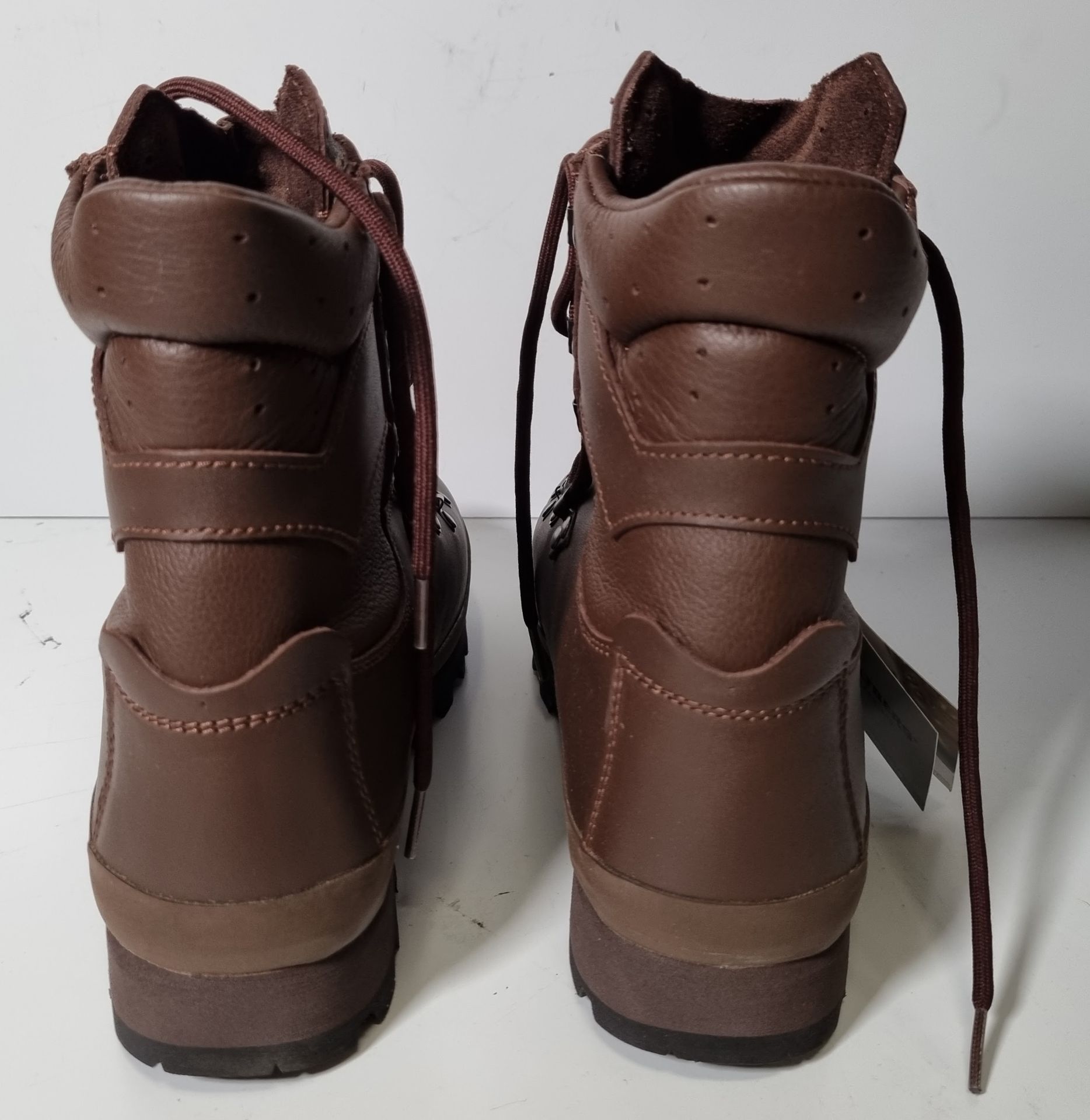 Altberg new defender ladies brown leather high liability combat boots size 6L - fitting Lady Large - Image 4 of 8