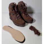 Haix high liability desert combat boots - Size 8W - male