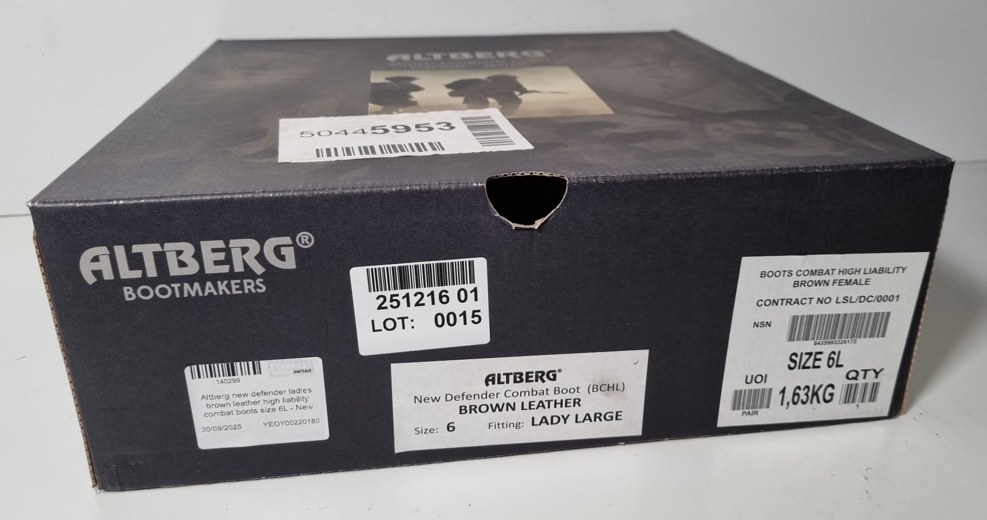 Altberg new defender ladies brown leather high liability combat boots size 6L - fitting Lady Large - Image 6 of 8