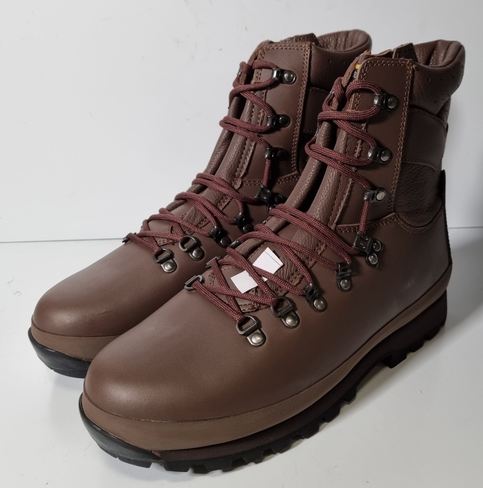 Altberg new defender mens brown leather high liability combat boots size 9L - Image 3 of 8