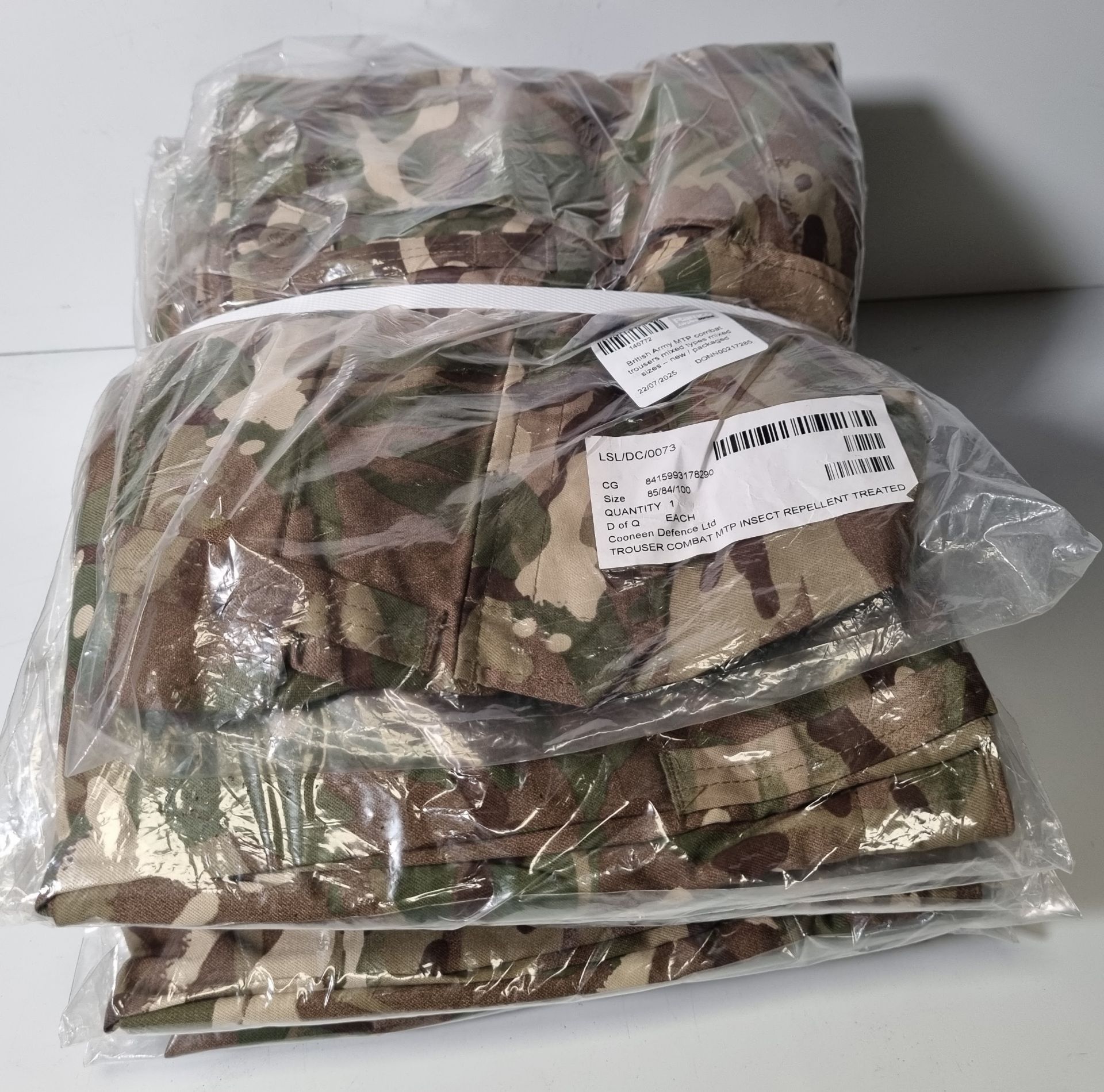40x British Army MTP combat trousers mixed types mixed sizes - Image 10 of 33